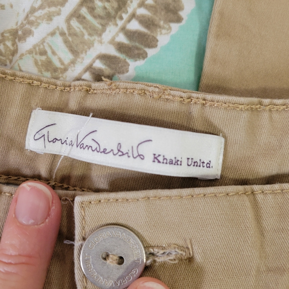 Gloria Vanderbilt khaki pants - Picture 2 of 6